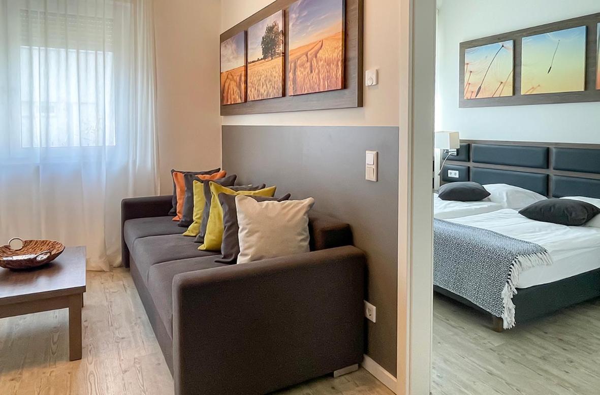 נוירופין Prima Inn Ferienwohnungen Seetor Residenz מראה חיצוני תמונה