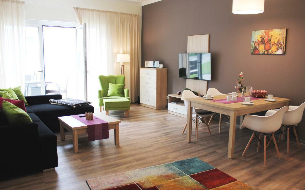 נוירופין Prima Inn Ferienwohnungen Seetor Residenz מראה חיצוני תמונה