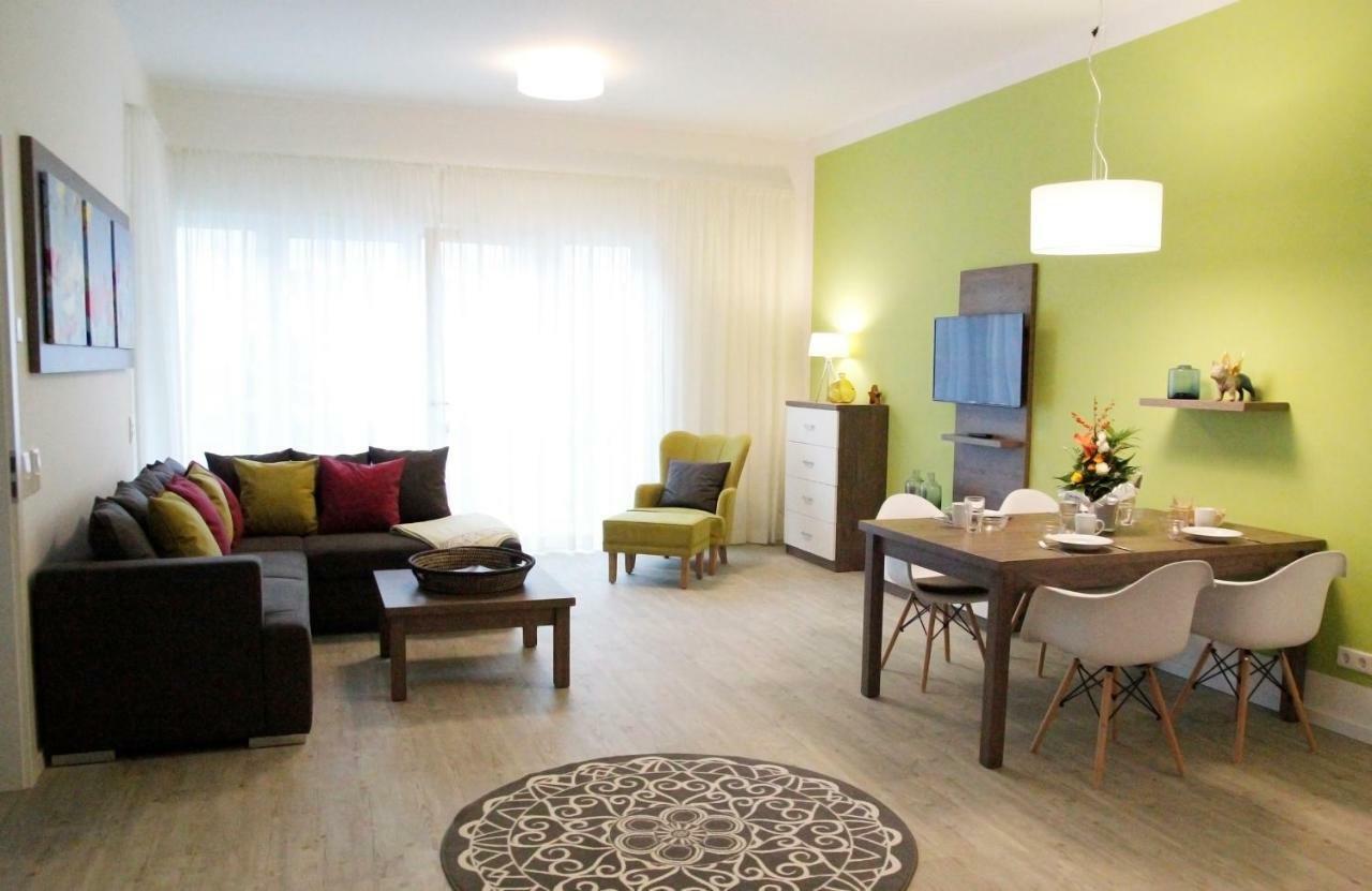 נוירופין Prima Inn Ferienwohnungen Seetor Residenz מראה חיצוני תמונה